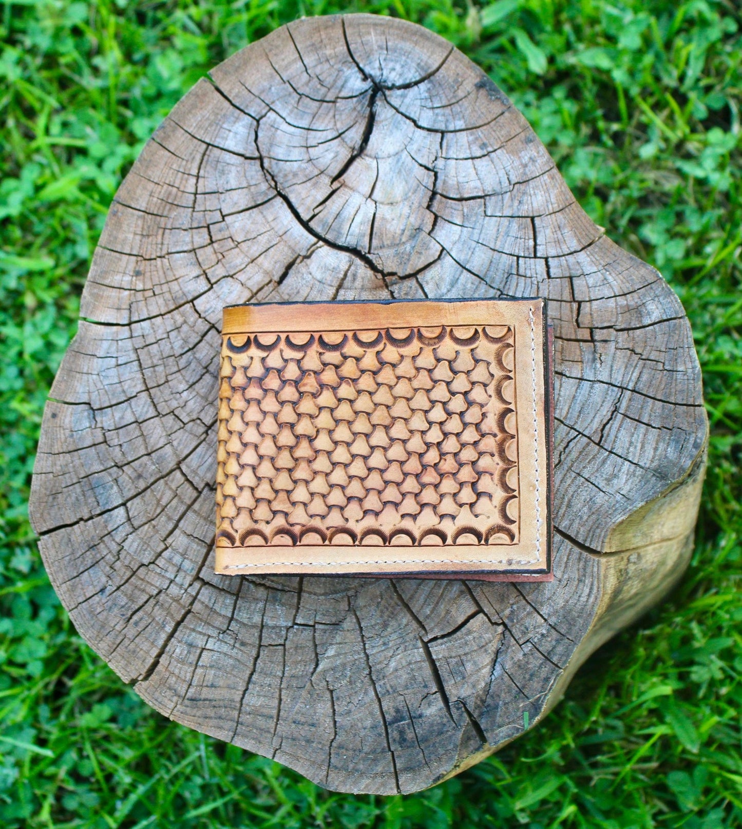 Snake Scale Bi-Fold Mens Wallet - My Store